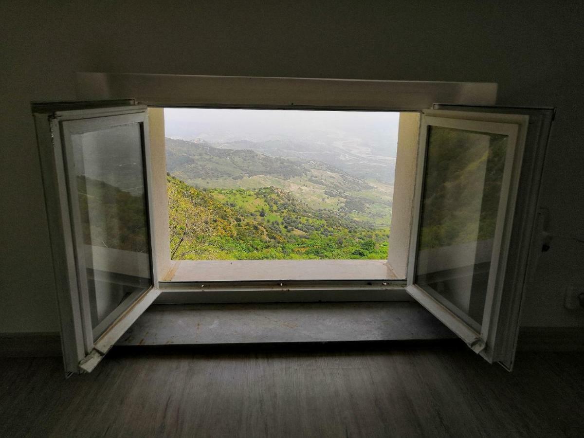 La Casa Dei Panorami Di Colobraro Apartman Kültér fotó